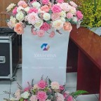 Hoa để bục phát biểu HQ2028